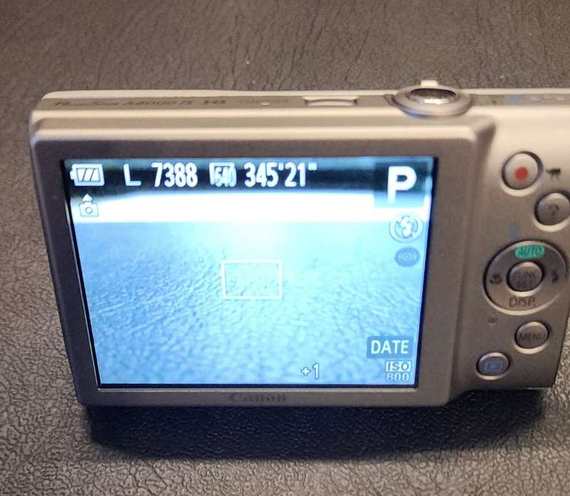 CANON POWERSHOT A4000 IS HD 8X OPTICAL ZOOM 16.0 MP.