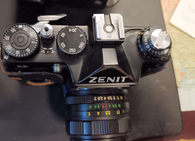 Vintage Russian Zenit 11 Film Camera SLR with 44M-4 Helios Lens USSR Soviet.