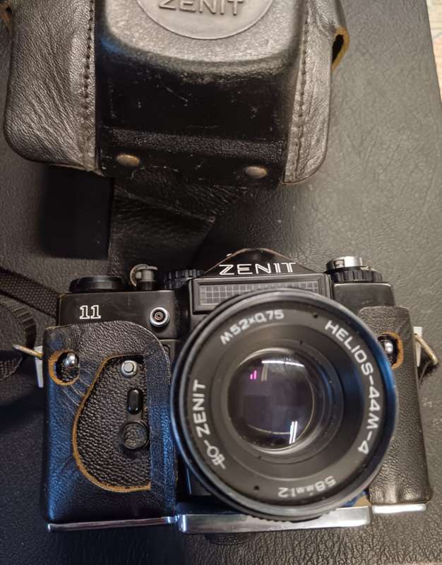 Vintage Russian Zenit 11 Film Camera SLR with 44M-4 Helios Lens USSR Soviet.