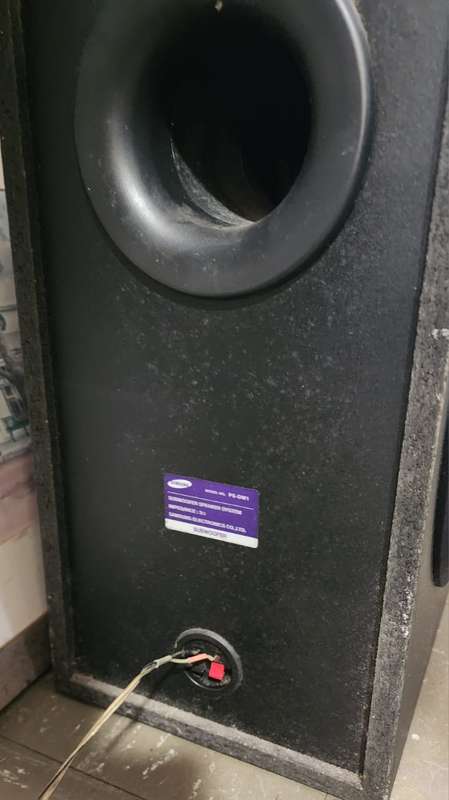 SAMSUNG BLUE RAY COMPLETE SYSTEM WITH PS-DW1 SUBWOOFER 5.1 SURROUND.
