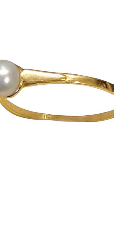 750 GOLD RING WITH PEARL.