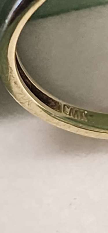9CT NWJ GOLD RING.