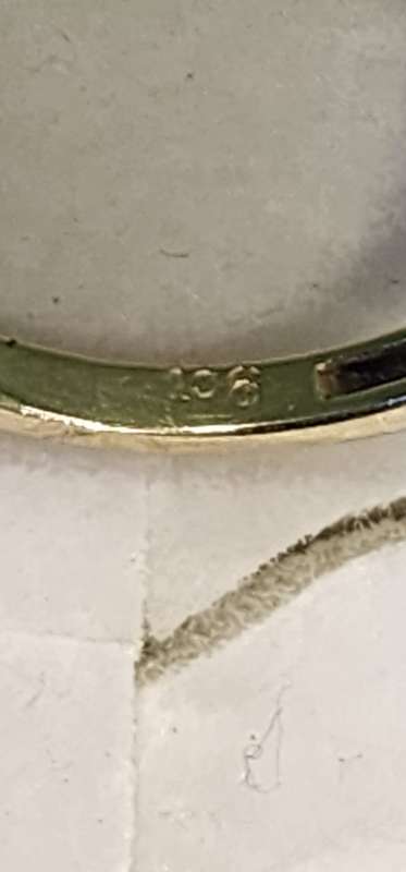 9CT NWJ GOLD RING.