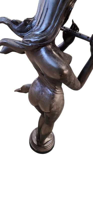 WHISTLE LADY BRONZE SCULPTURE.INVESTMENT ONE OF A KIND PIECE.