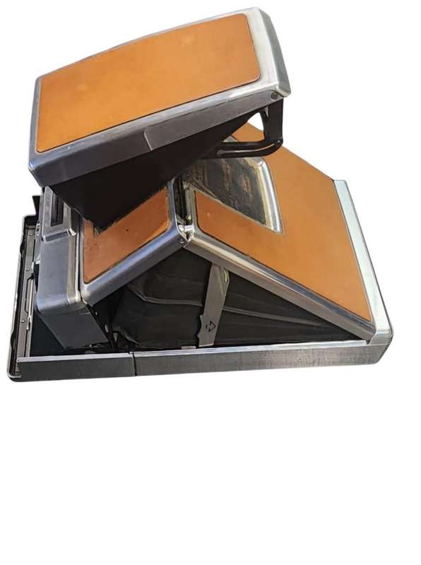 POLAROID SX-70 LAND CAMERA