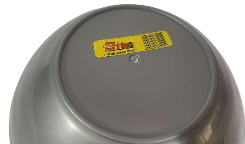 3 Liter salad bowl - Garage sale Item 1