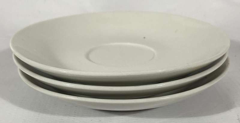 Maxwell Williams designer homewares - 3 plates set