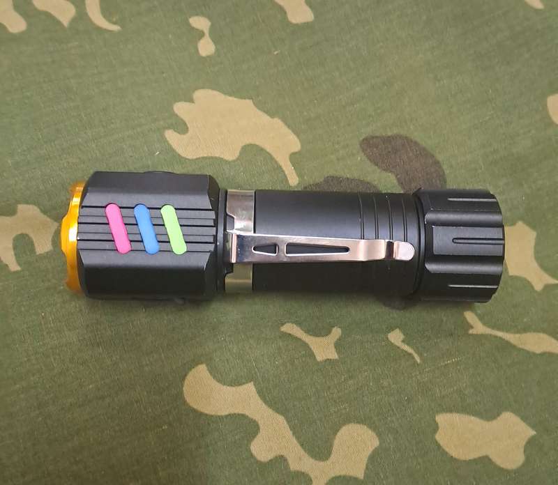 Multifunctional 3LED Flashlight with Magnet  - Rechargeable - Waterproof