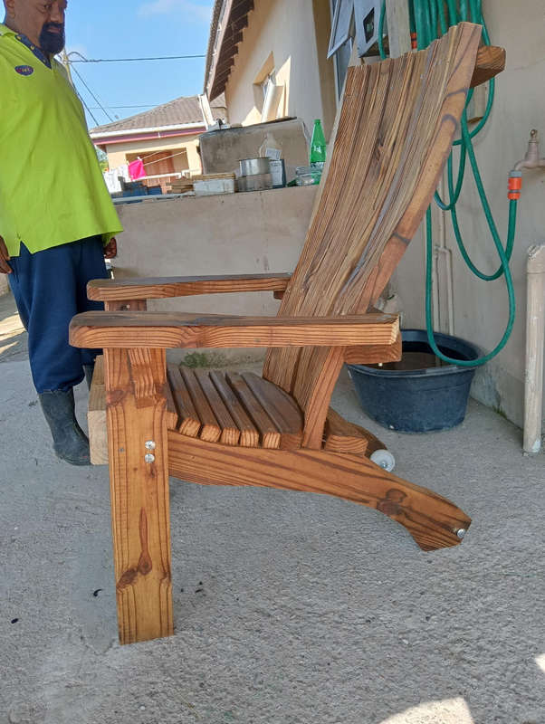 AMERICAN STYLE ADIRONDACK CHAIRS