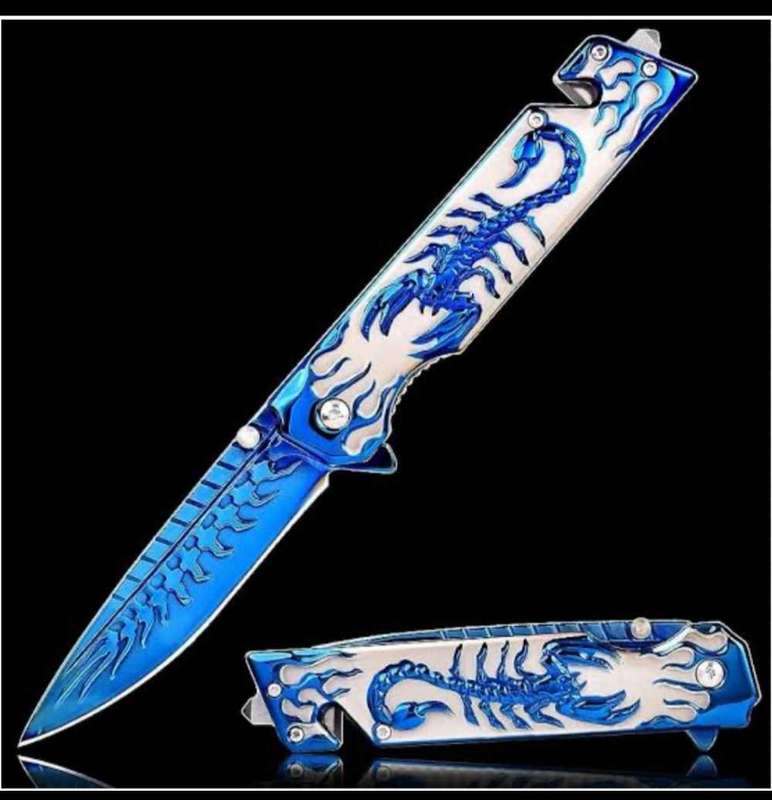 Hunting knives