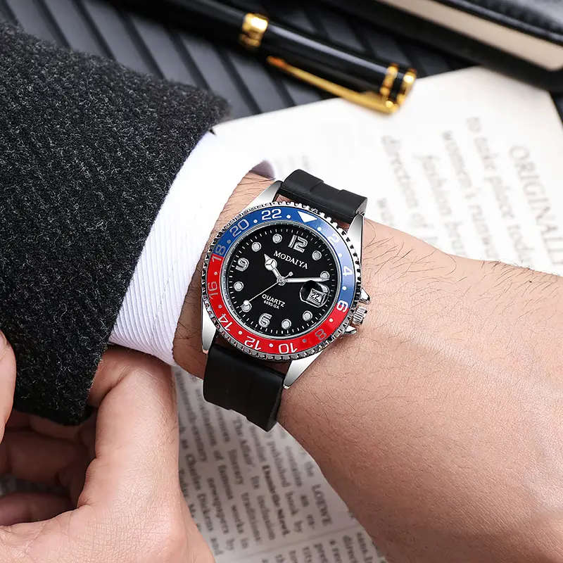 Sleek Luminous Men's Calendar Watch