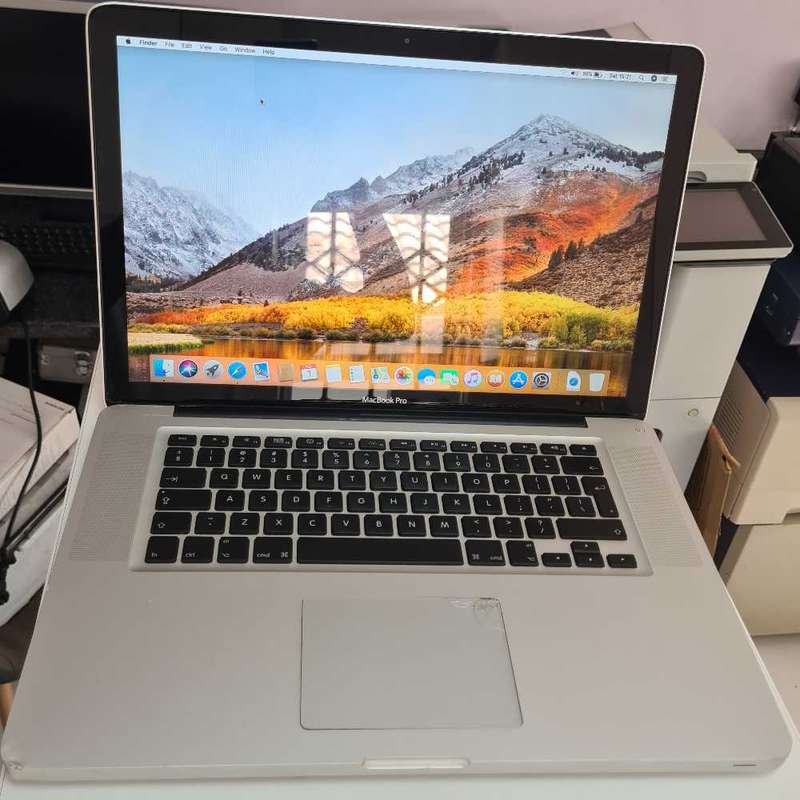 MacBook Pro (15-inch, Early 2011)