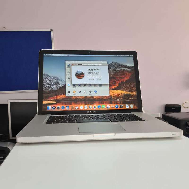 MacBook Pro (15-inch, Early 2011)