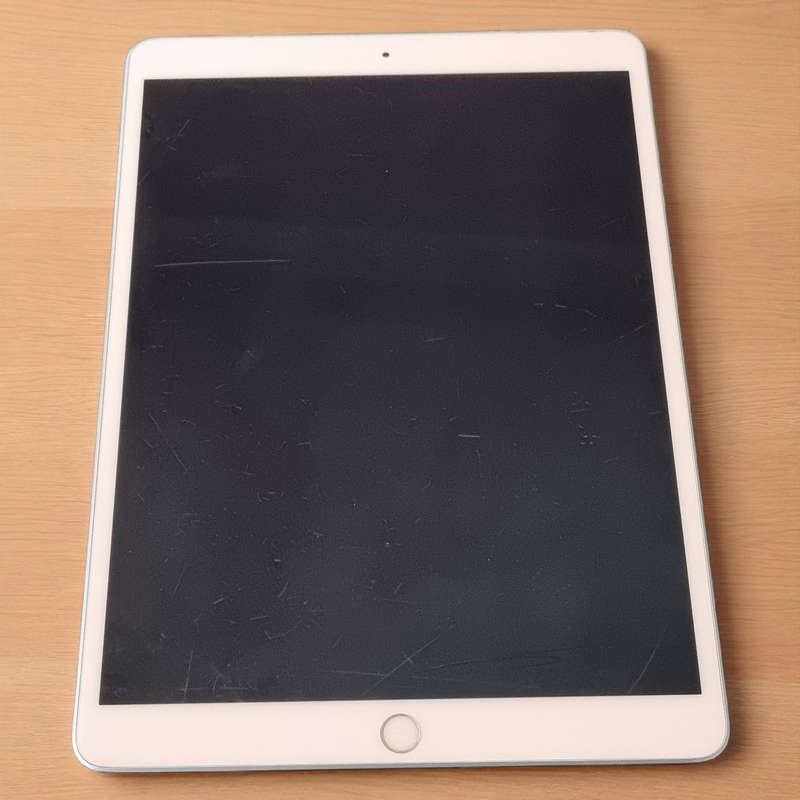 IPad Air 2019 (Note : Black Screen) iPad to fix. Ipad