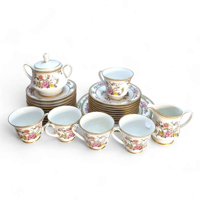 Noritake 29 pcs tea set
