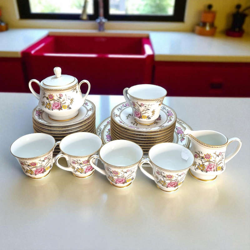 Noritake 29 pcs tea set