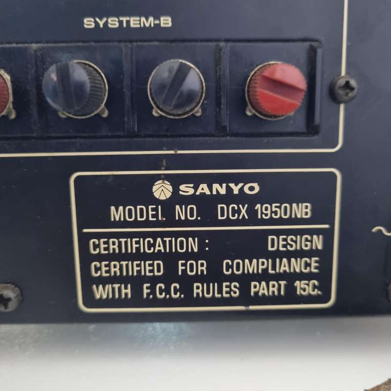 SANYO vintage receiver (not turning on)