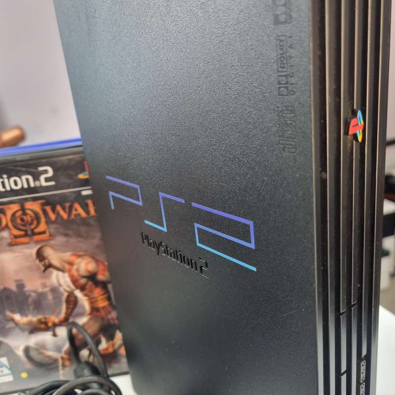 Play station 2 with 3 free games