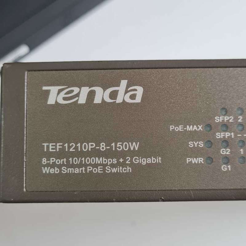 Tenda 8 Port Fast Ethernet 2GE+2SFP Web Smart 123W PoE Switch