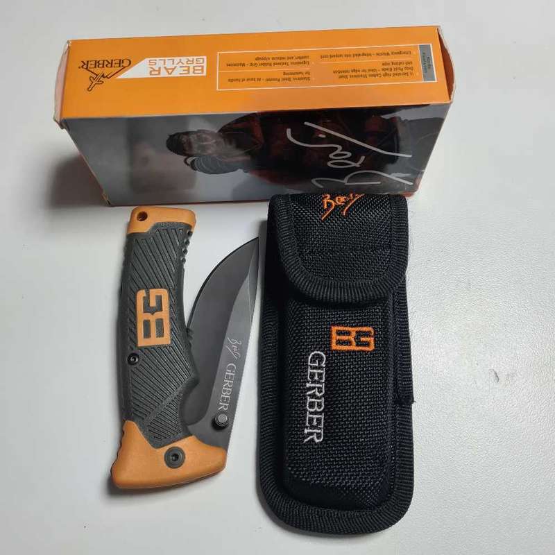 Bear Grylls Gerber knife