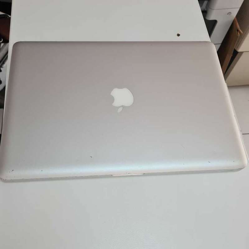 MacBook Pro (15-inch, Early 2011)