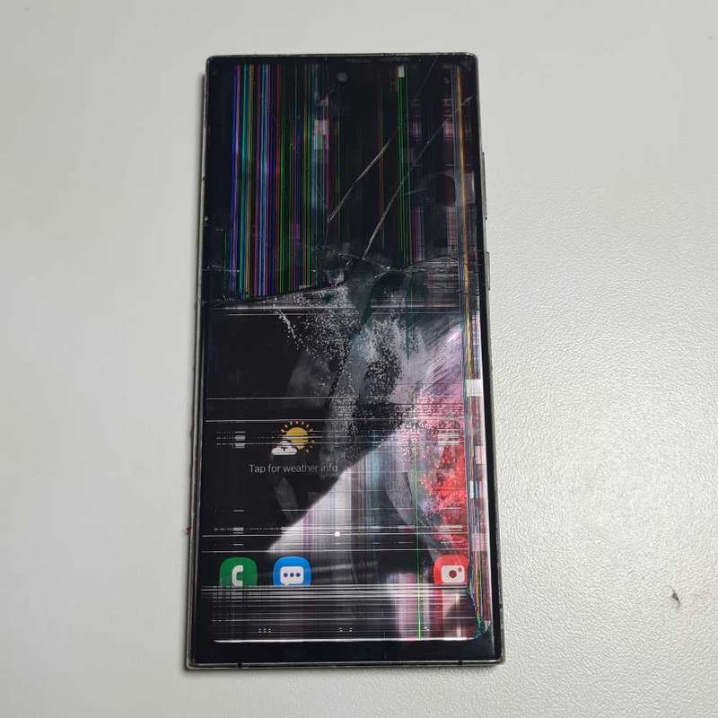 Phone for spares or fixing (turns on) and charges) (read and see all pictures)