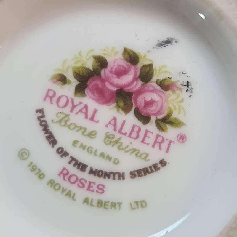 Royal Albert single cup
