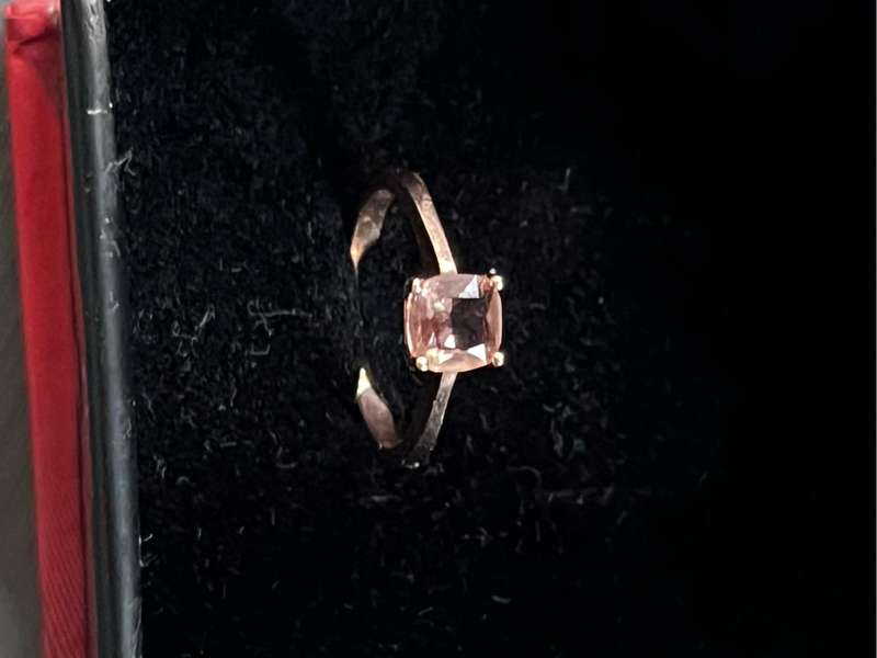18k rose gold Ring with Zultanite