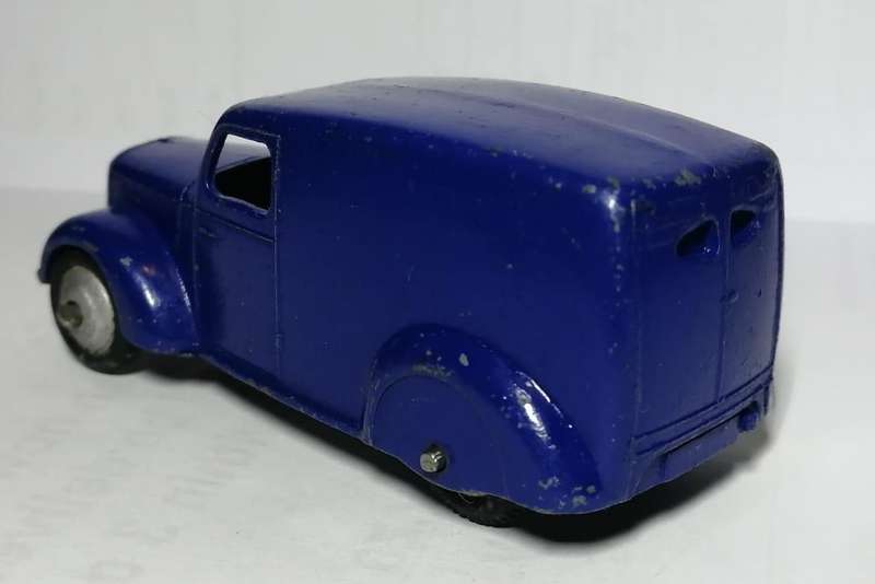 Dinky van