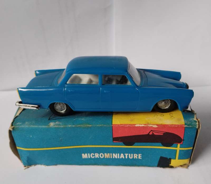 Politoys alfa romeo 2000 berlina