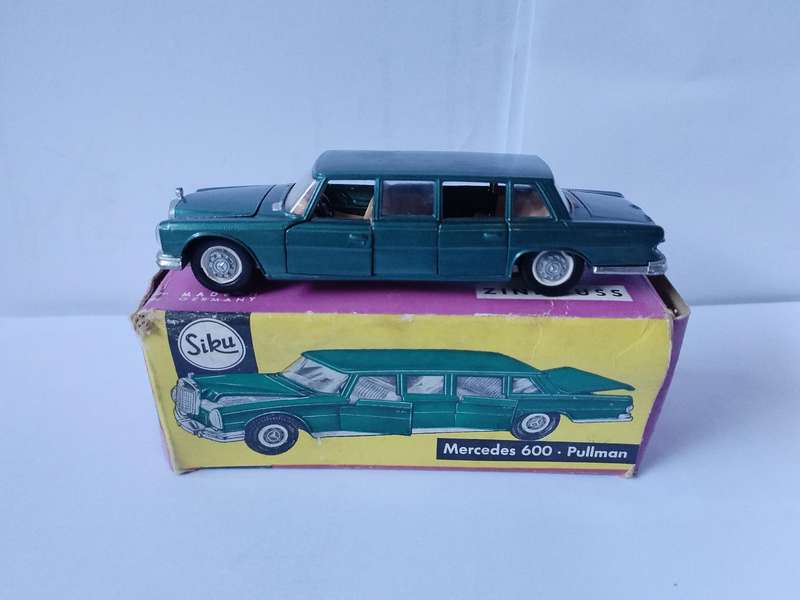 Siku mercedes 600 limousine,