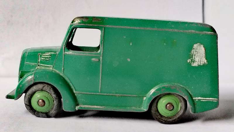 Dinky trojan van