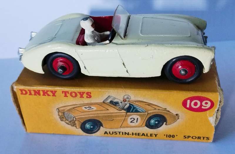 Dinky austin healey