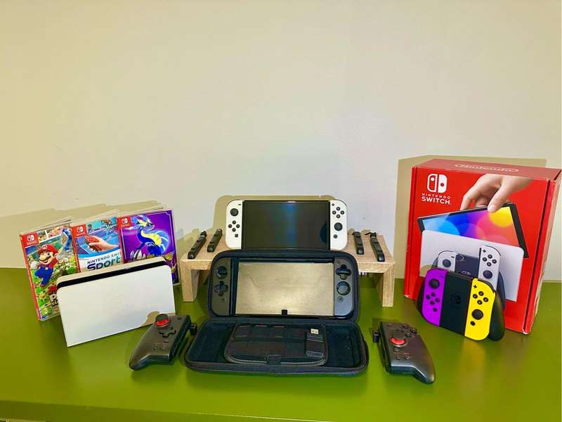 Nintendo Switch OLED Bundle