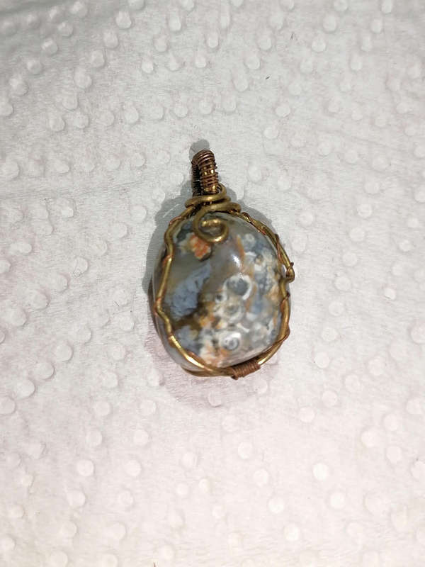 Agate pendant