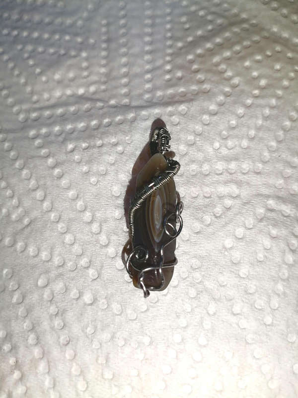 Agate pendant