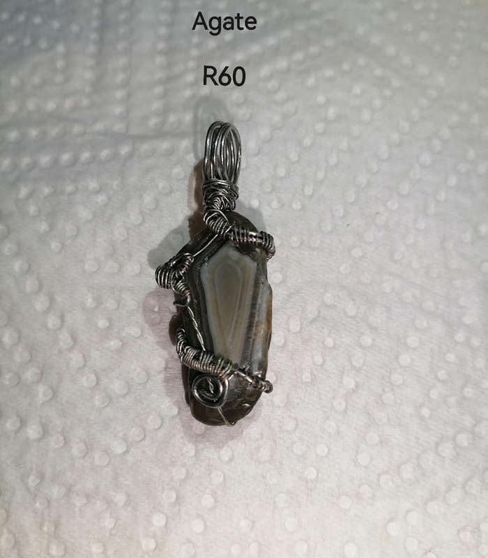 Agate pendant