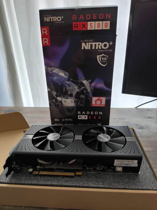 CLEAN!!! Radeon RX580 8GB Sapphire Nitro+
