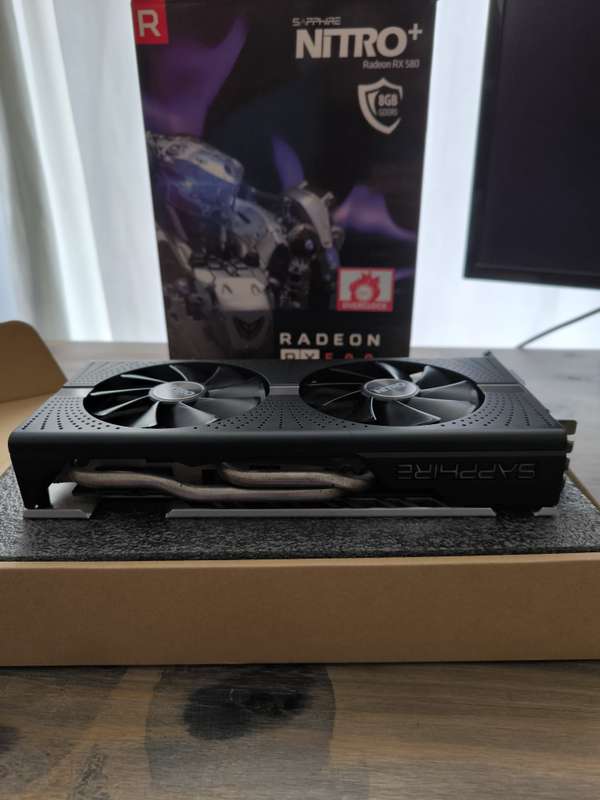 CLEAN!!! Radeon RX580 8GB Sapphire Nitro+