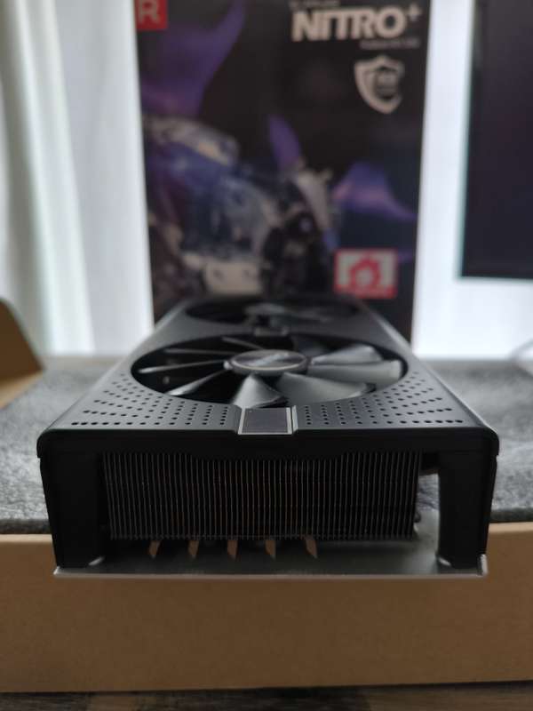 CLEAN!!! Radeon RX580 8GB Sapphire Nitro+