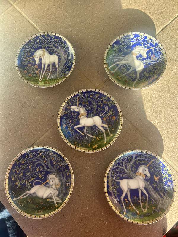 Stunning Pristine Hutschenreuther Unicorn Plate Set (5) - Dreamer's Garden