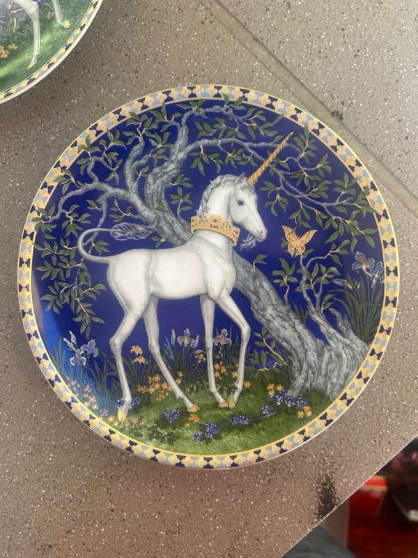 Stunning Pristine Hutschenreuther Unicorn Plate Set (5) - Dreamer's Garden