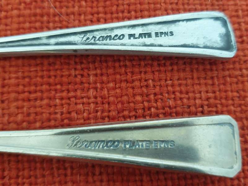 15 x Vintage EPNS plus 1 x chrome plated cake forks