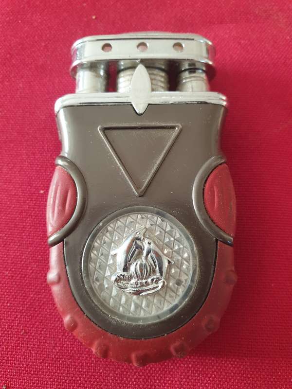 8 x Mancave smoking related items
