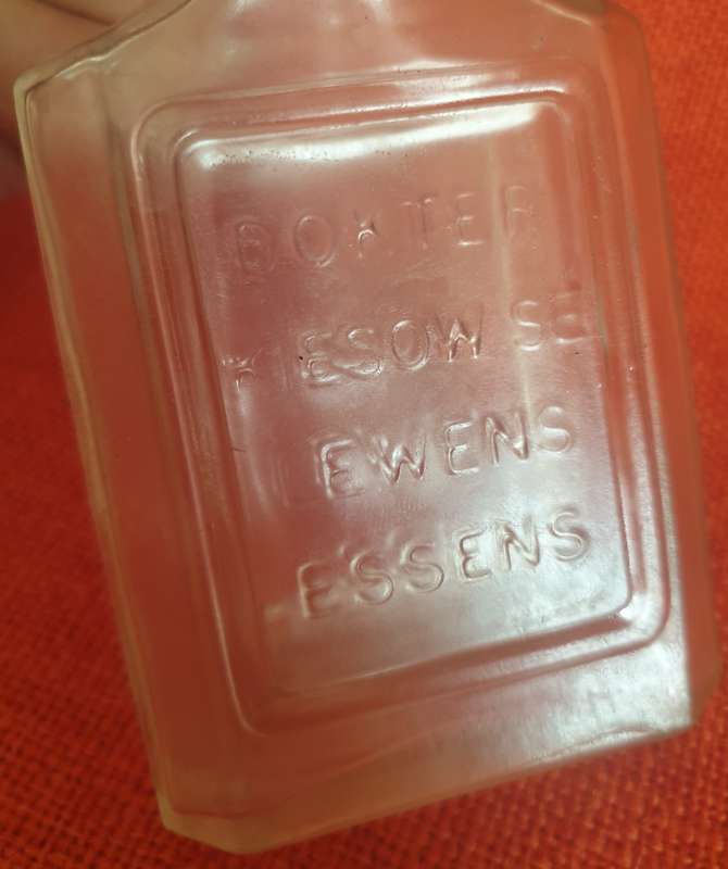 5 x Vintage Dr. Kiesow's Essence of Life/Lewens Essens bottles