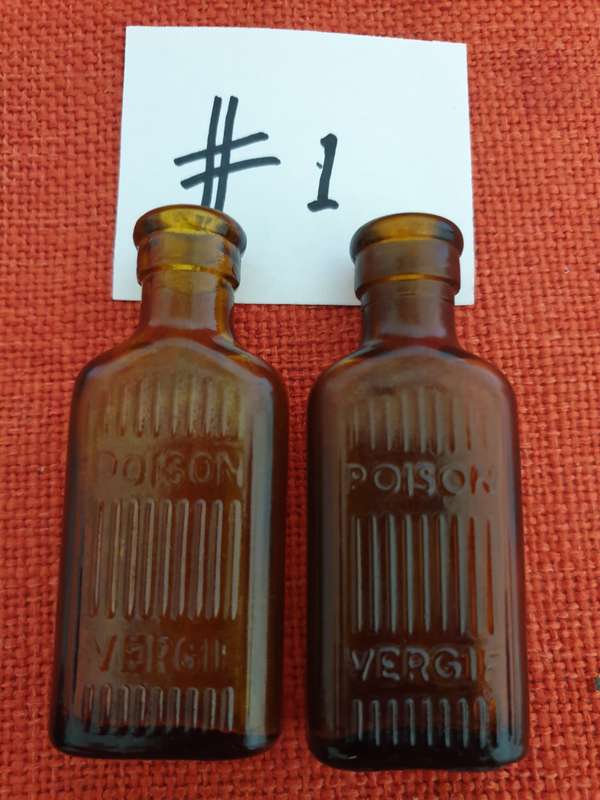 4 x vintage brown Poison/Vergif bottles #1