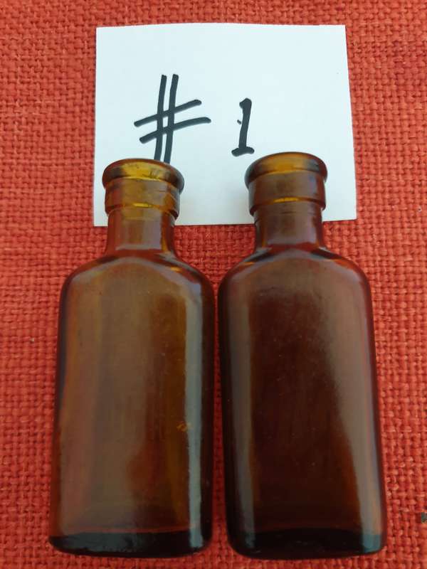 4 x vintage brown Poison/Vergif bottles #1