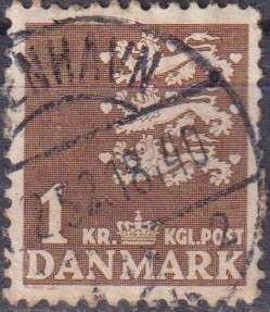 Stamps Denmark 1946 -1947 Small National Arms