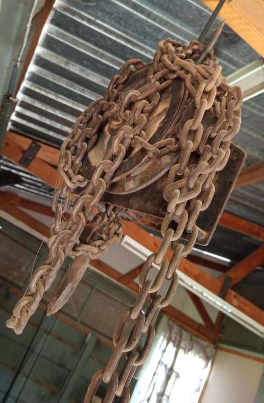 Engine - Block and Chain