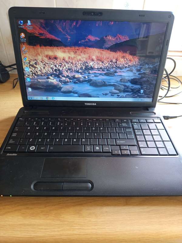 Toshiba Laptop (See Discription)